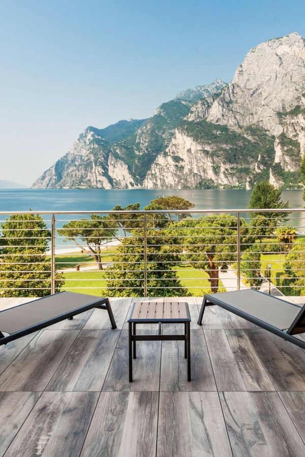 Hotel Bellariva 4 stars Riva del Garda – Lakefront View & Adults-Friendly Hospitality Bellariva srl | Romantic Stay