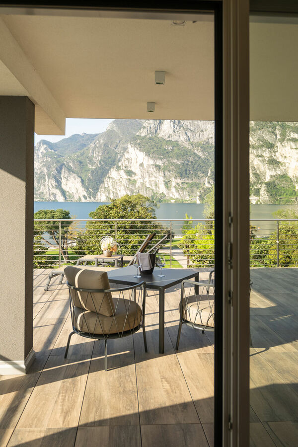 Hotel Bellariva 4 stars Riva del Garda – Lakefront View & Adults-Friendly Hospitality Bellariva srl | Executive Suite with lake view and terrace