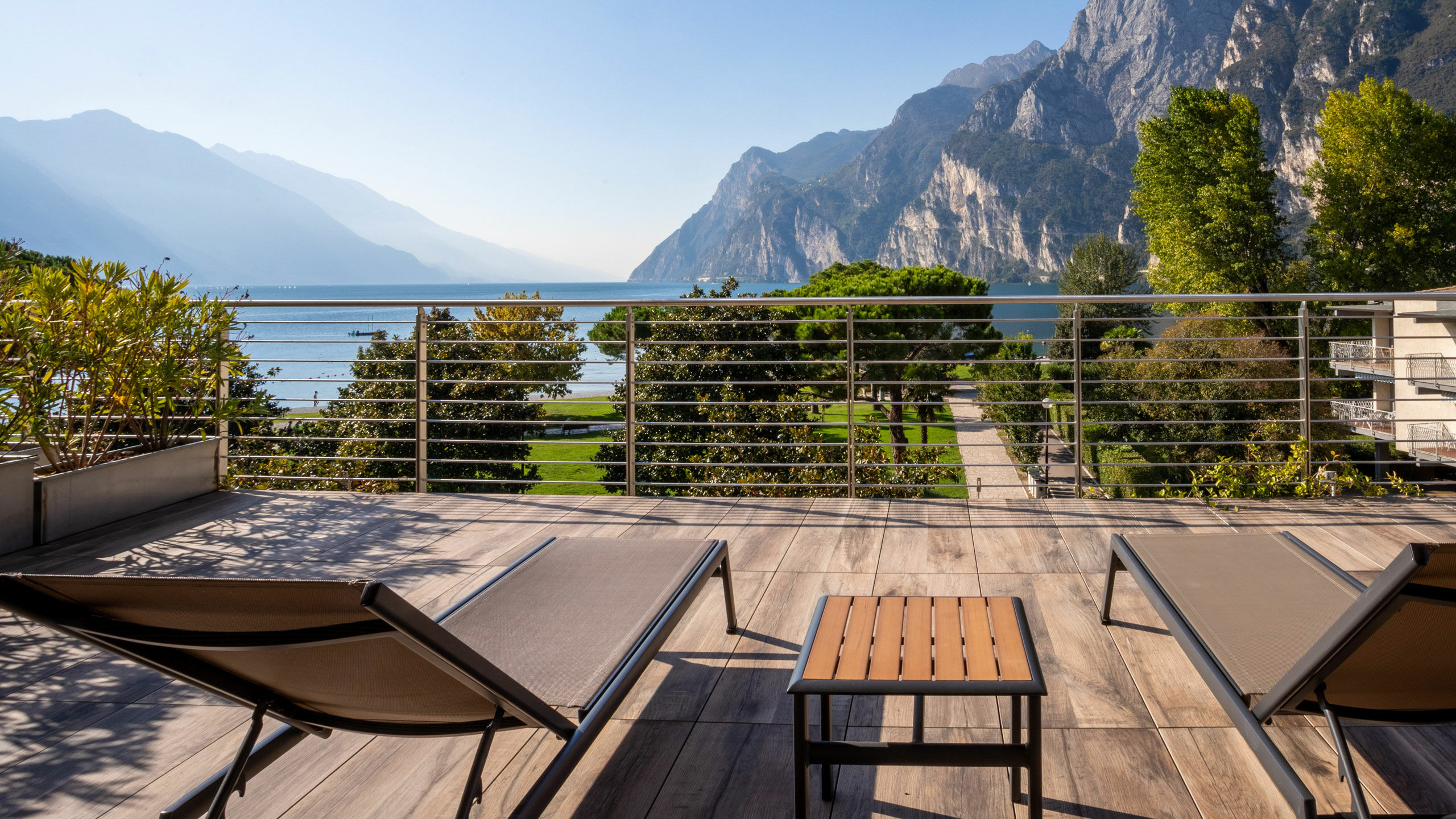 Hotel Bellariva 4 stars Riva del Garda – Lakefront View & Adults-Friendly Hospitality Bellariva srl | Suite & Rooms