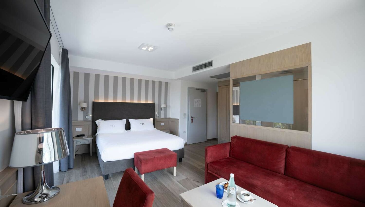 Deluxe Triple Room with lake view and double balcony - Perfetta per ospitare le famiglie