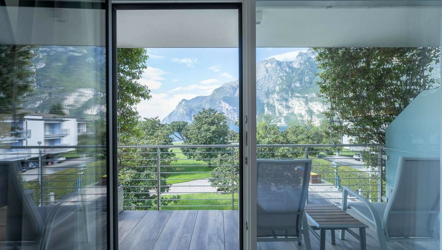 Deluxe Triple Room with lake view and double balcony - Perfetta per ospitare le famiglie