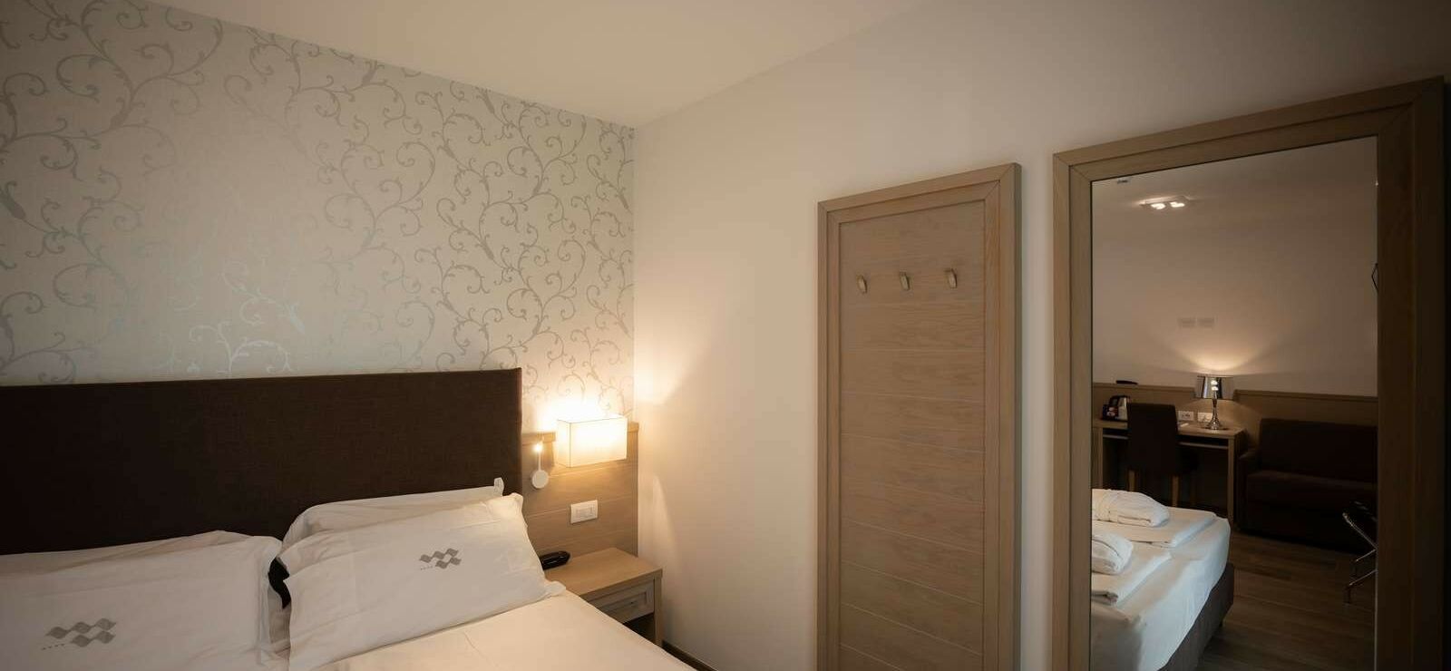 Executive Suite with lake view and terrace