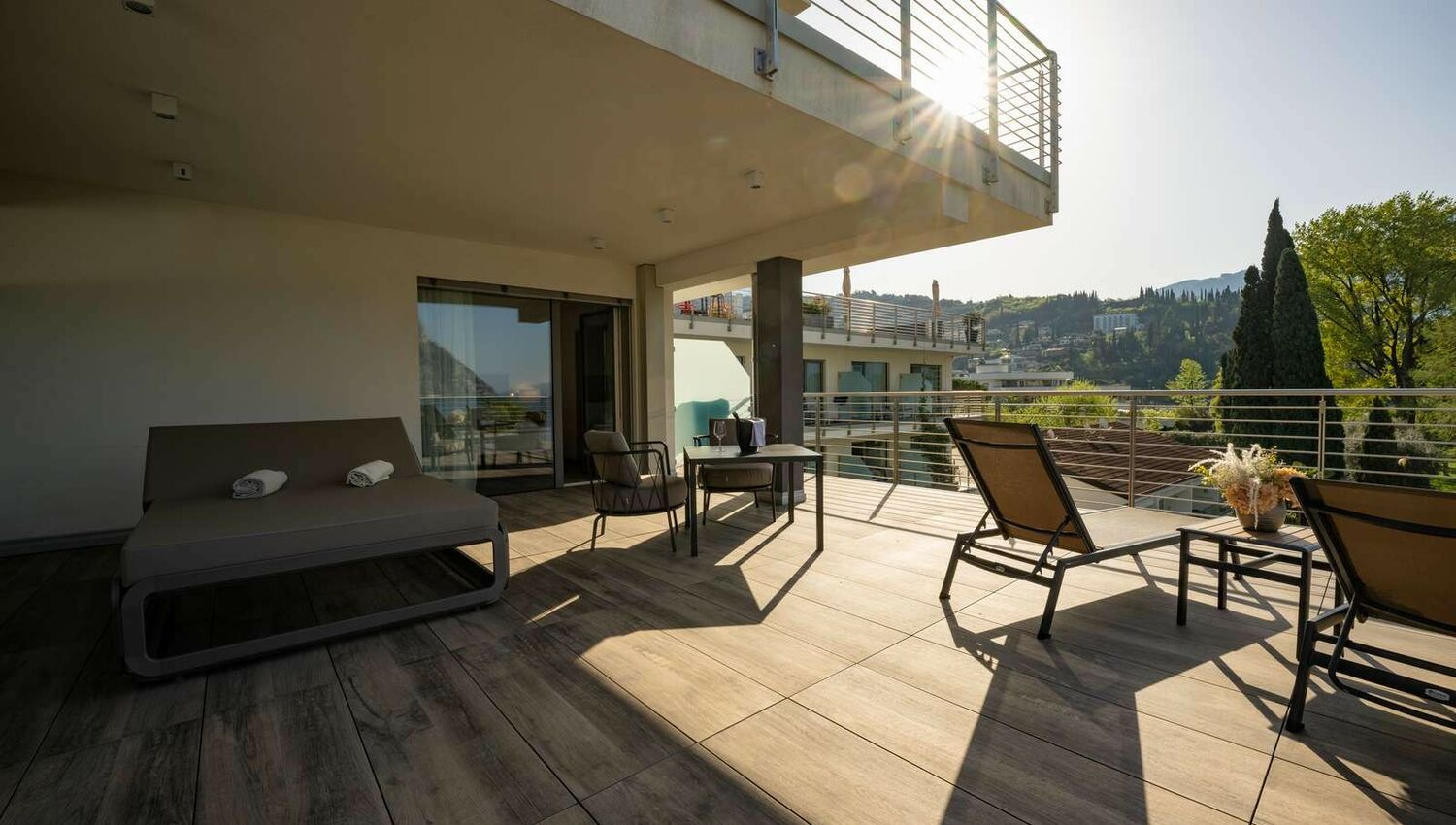 Executive Suite with lake view and terrace - Executive Suite with lake view and terrace